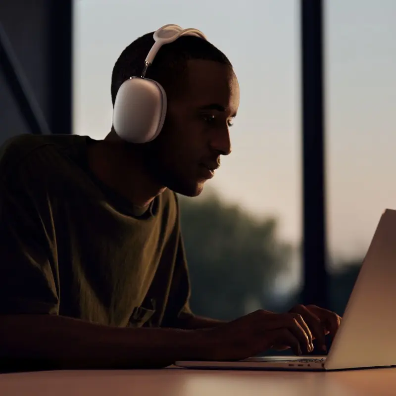 🛒 Kaufen Sie AirPods Max Grau im Shop Duty Free.de 🚀